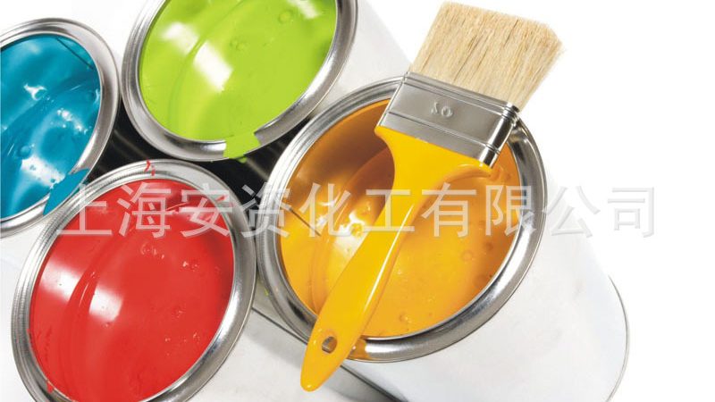 艺术漆是一种具有装饰性和功能性于一体的墙面涂料，具有以下特点：